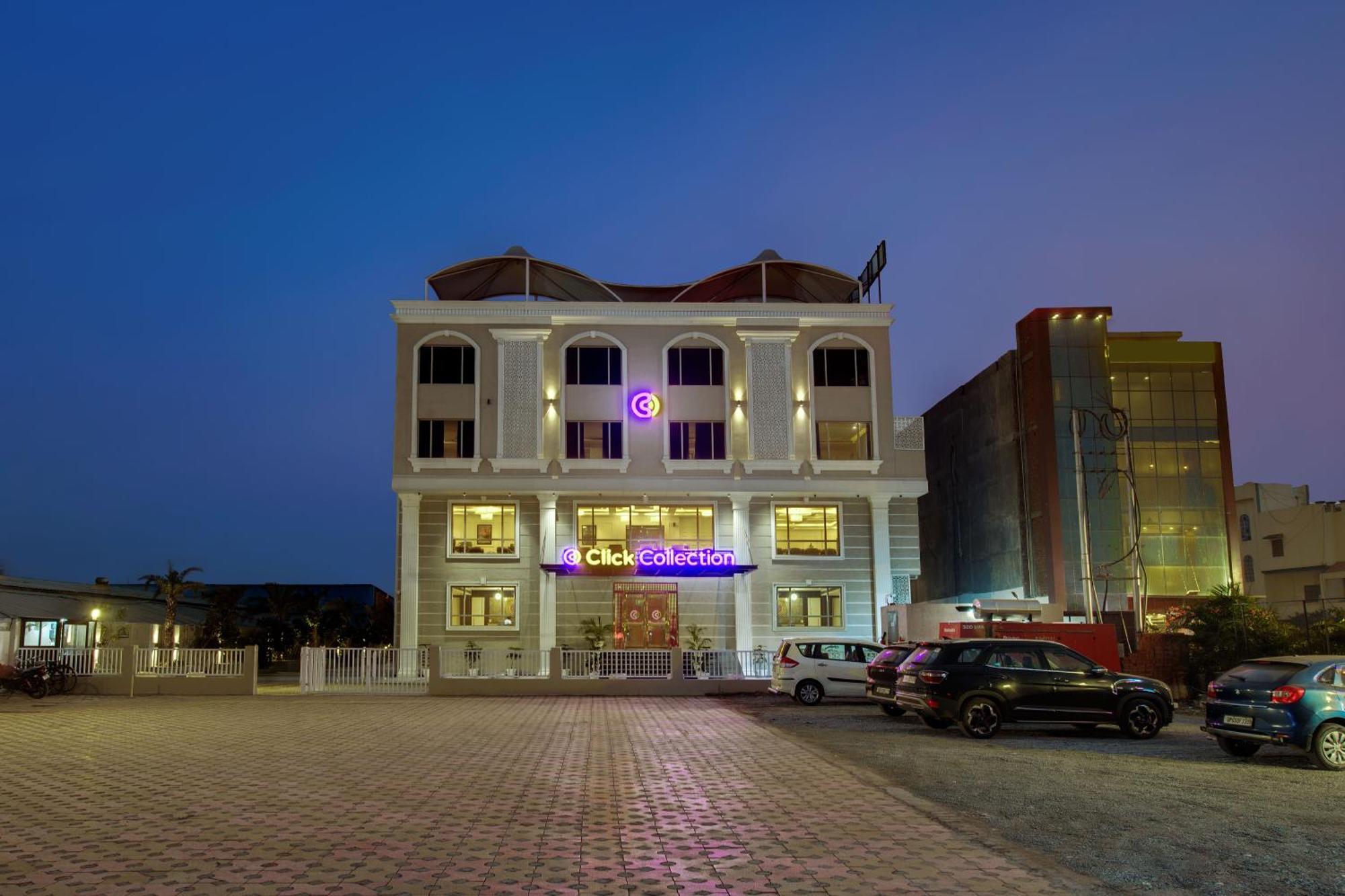 Click Collection Grand Gateway Benares Buitenkant foto