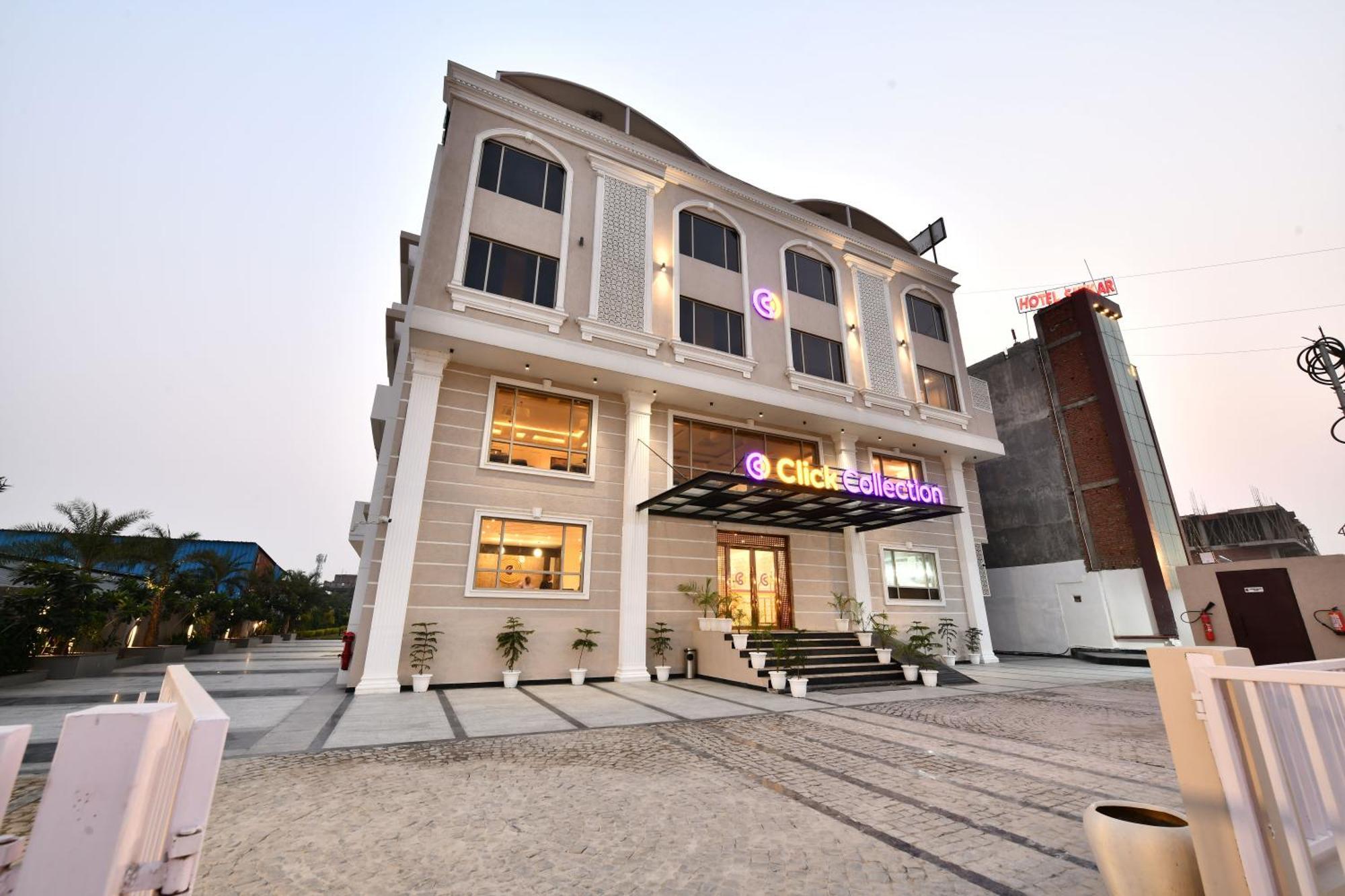 Click Collection Grand Gateway Benares Buitenkant foto