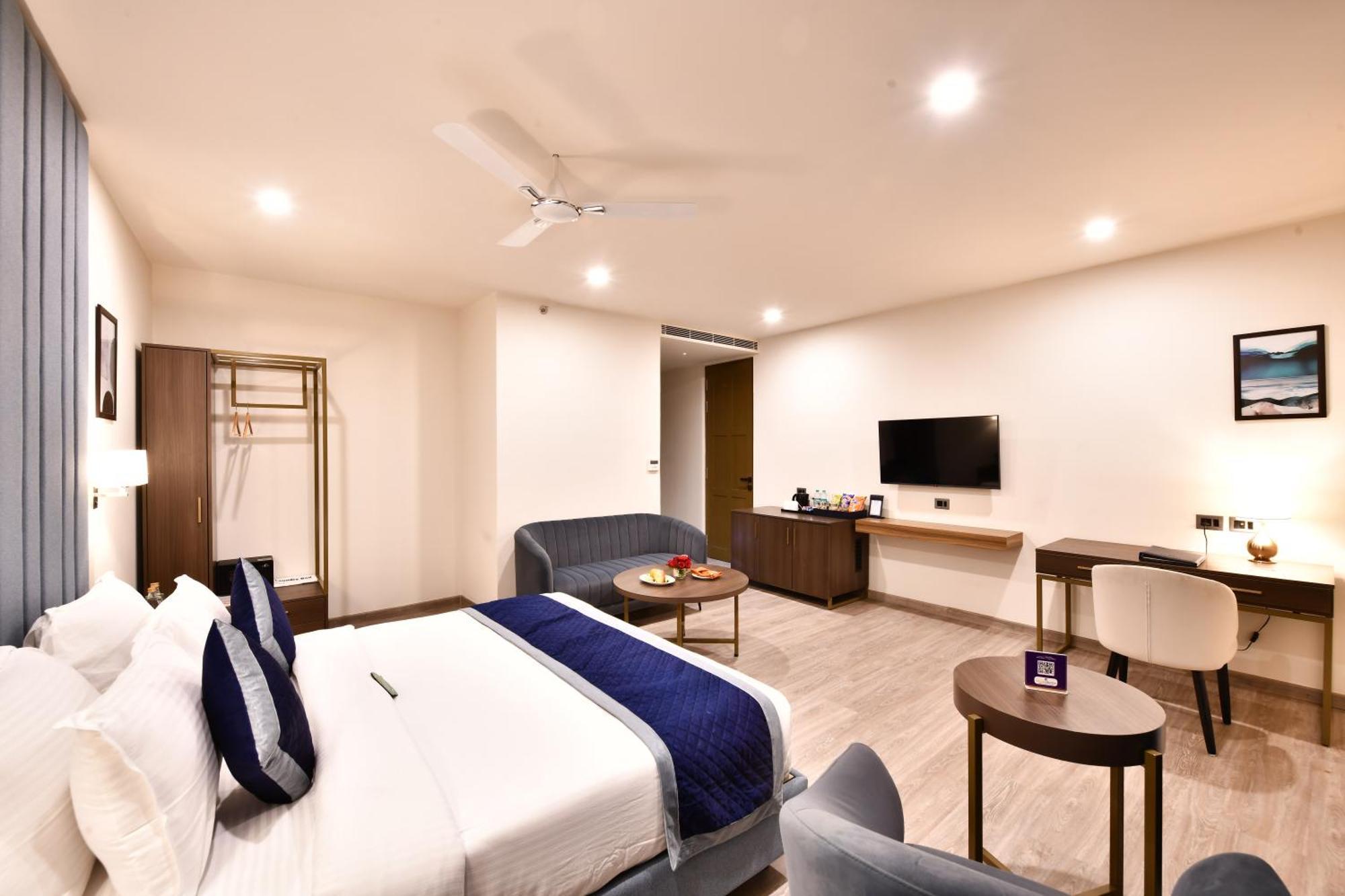 Click Collection Grand Gateway Benares Buitenkant foto